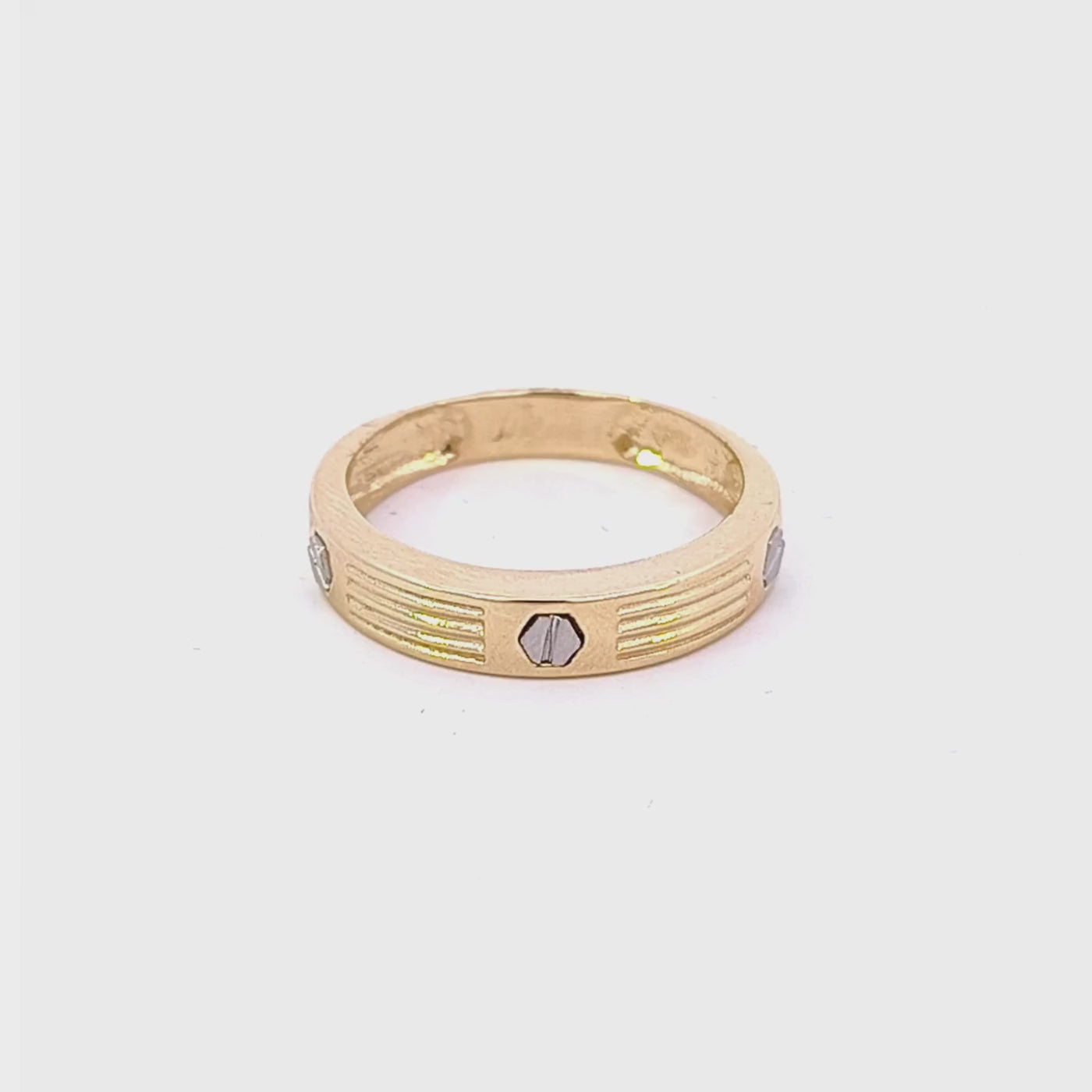 Cargar y reproducir el video en el visor de la galería, Anillo tornillos oro 14k | Bo&amp;amp;Co
