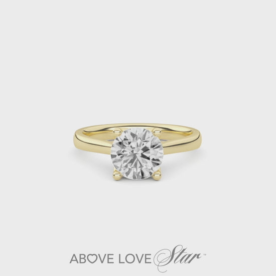 Cargar y reproducir el video en el visor de la galería, Anillo de Compromiso Above Love Star oro amarillo 18k
